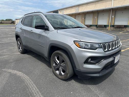 Billet Silver Metallic Clearcoat 2022 Jeep Compass Latitude Lux