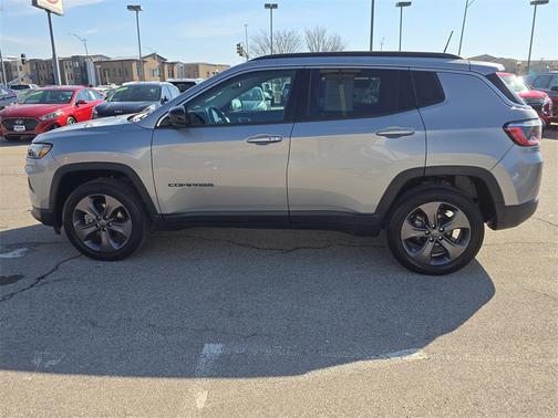 Billet Silver Metallic Clearcoat 2022 Jeep Compass Latitude Lux