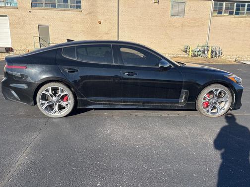 2019 Kia Stinger GT2