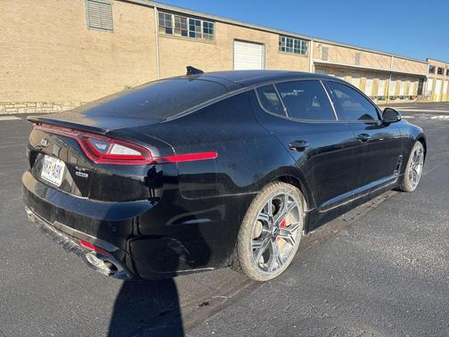 2019 Kia Stinger GT2