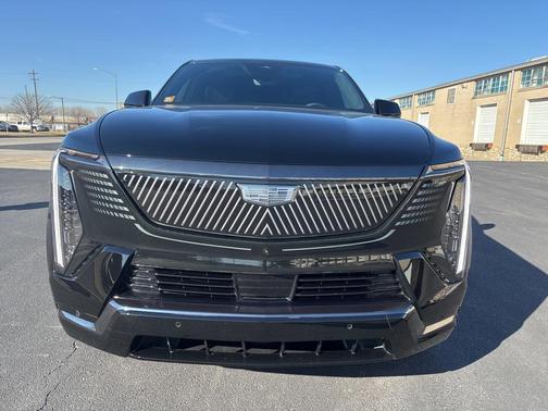 2025 Cadillac Escalade IQ Sport 1