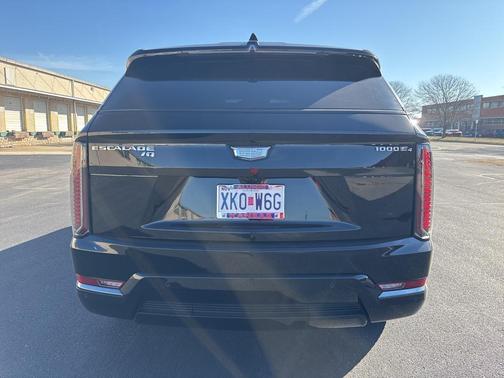 2025 Cadillac Escalade IQ Sport 1