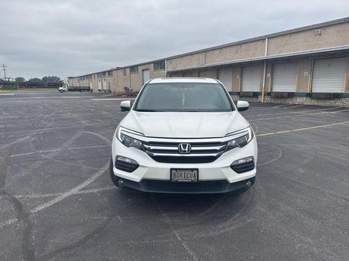 White Diamond Pearl 2018 Honda Pilot EX-L