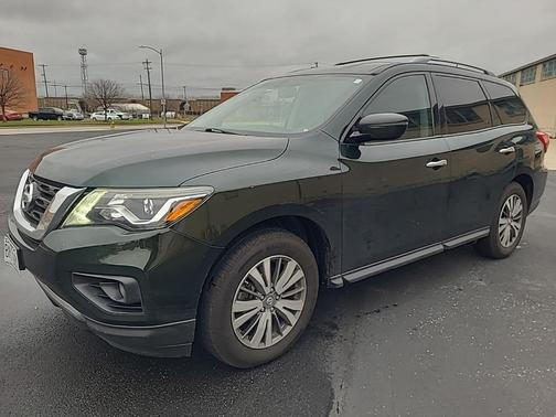 2018 Nissan Pathfinder SV