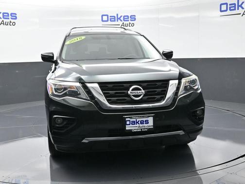 2018 Nissan Pathfinder SV
