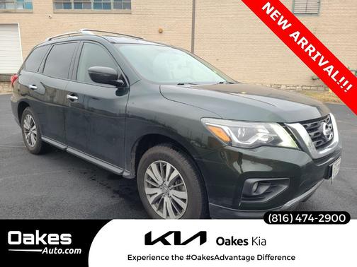 2018 Nissan Pathfinder SV