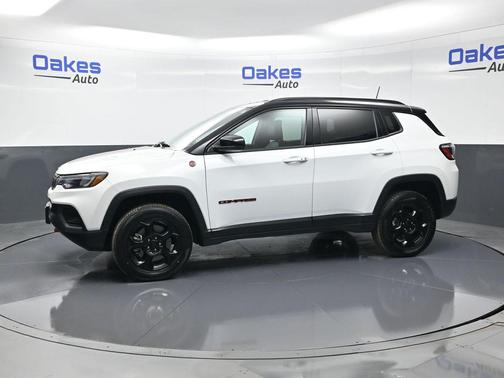 2024 Jeep Compass Trailhawk