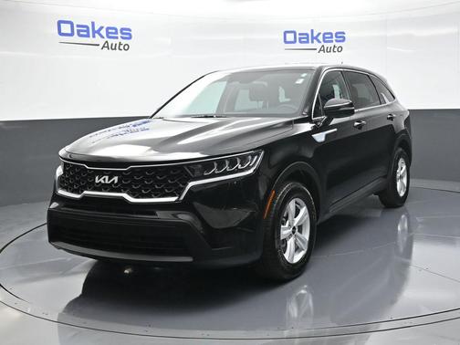 2022 Kia Sorento LX