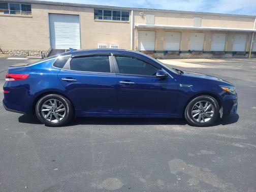 2019 Kia Optima LX