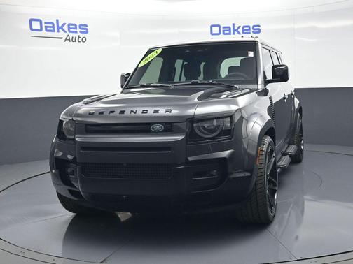 2023 Land Rover Defender 110 V8