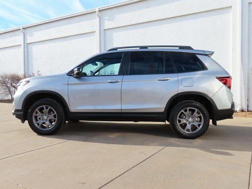 2024 Honda Passport AWD TrailSport