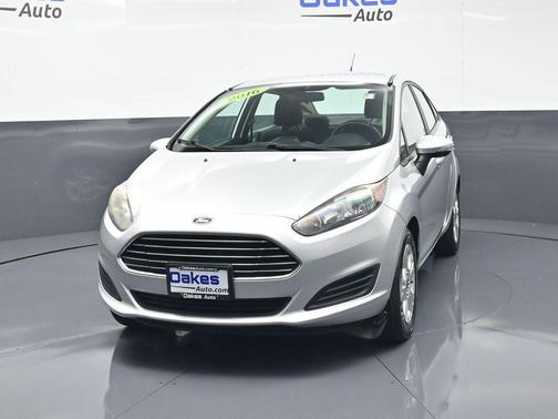 INGOT SILVER 2016 Ford Fiesta SE