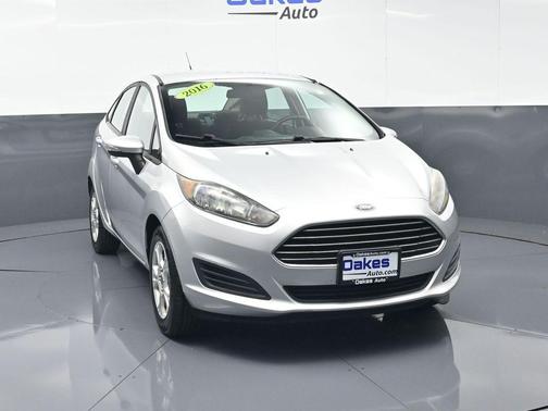INGOT SILVER 2016 Ford Fiesta SE