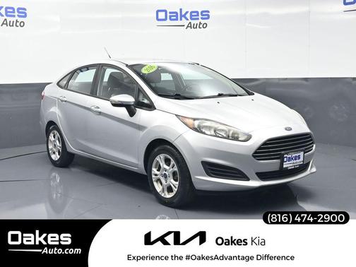 INGOT SILVER 2016 Ford Fiesta SE