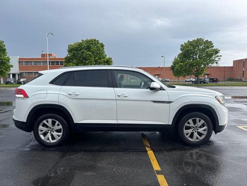 Pure White 2020 Volkswagen Atlas Cross Sport 2.0T S