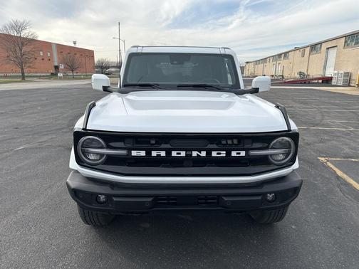 2023 Ford Bronco Outer Banks
