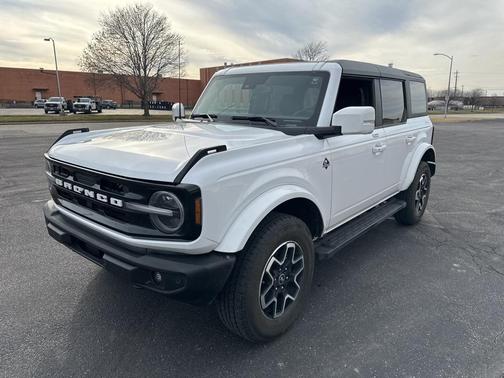 2023 Ford Bronco Outer Banks
