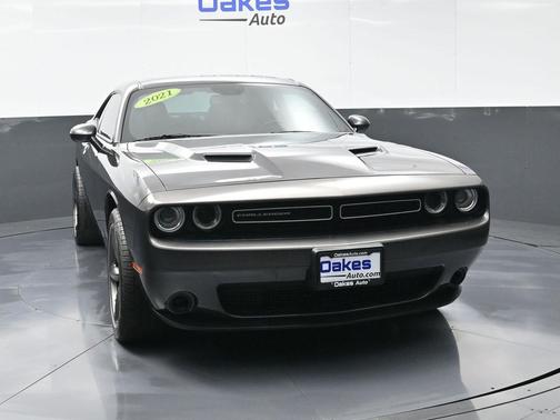 2021 Dodge Challenger SXT