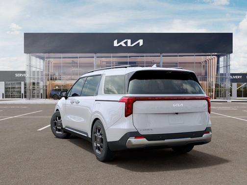 Snow White Pearl 2026 Kia Carnival SX