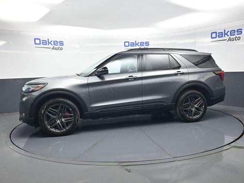 CARBONIZED GRAY METALLIC 2025 Ford Explorer ST-Line