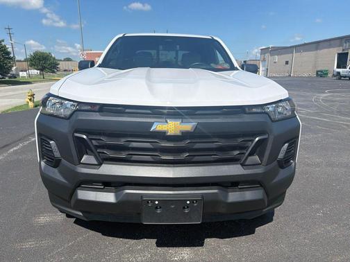 Summit White 2025 Chevrolet Colorado WT