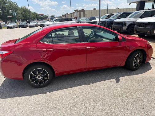 Barcelona Red Metallic 2015 Toyota Corolla LE