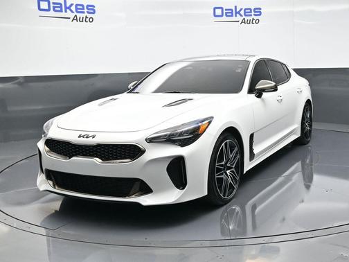 2022 Kia Stinger GT1