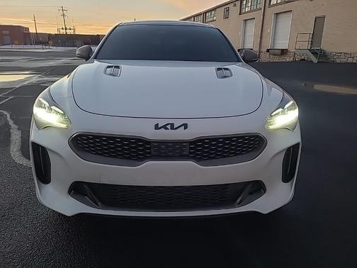 2022 Kia Stinger GT1