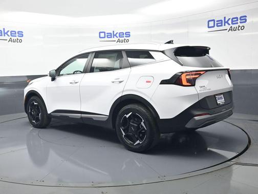 Glacial White Pearl 2026 Kia Sportage EX