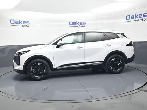 Glacial White Pearl 2026 Kia Sportage EX