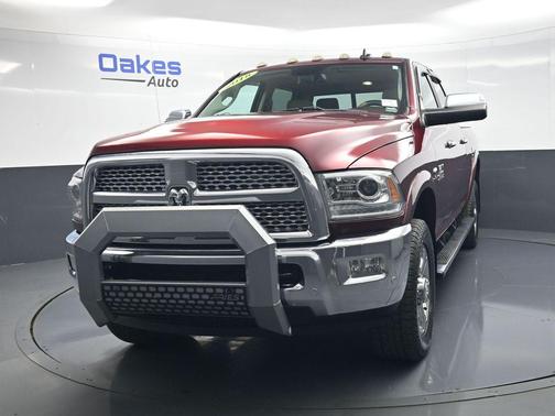 Delmonico Red Pearlcoat 2018 RAM 2500 Laramie Crew Cab 4x4 6'4' Box