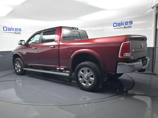 Delmonico Red Pearlcoat 2018 RAM 2500 Laramie Crew Cab 4x4 6'4' Box