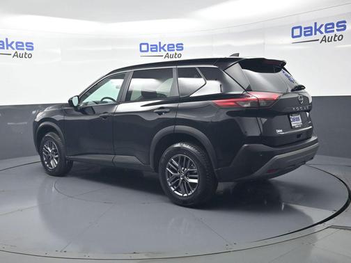 Super Black 2023 Nissan Rogue S