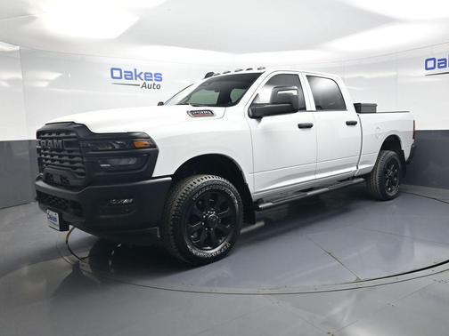 Bright White Clearcoat 2025 RAM 2500 Tradesman Crew Cab 4x4 6'4' Box