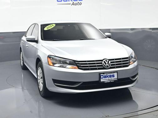 Reflex Silver Metallic 2014 Volkswagen Passat 1.8T S