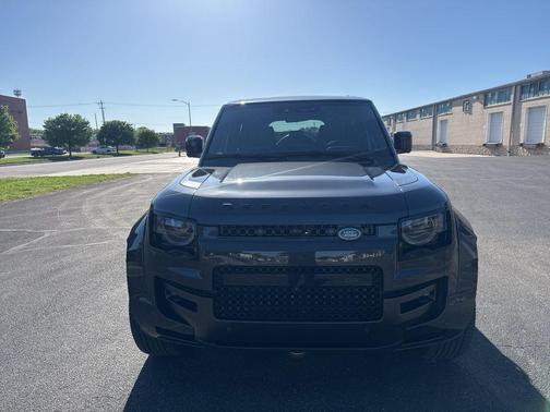 Carpathian Grey Metallic 2025 Land Rover Defender 110 V8
