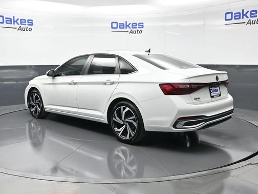 2025 Volkswagen Jetta 1.5T SEL