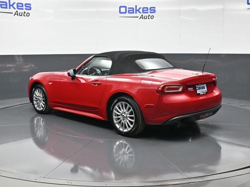2017 FIAT 124 Spider Base
