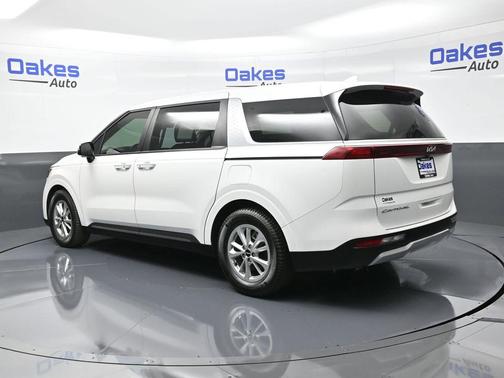 2022 Kia Carnival LXS