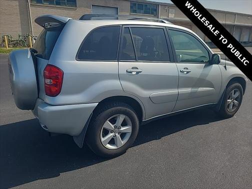 2004 Toyota RAV4 Base
