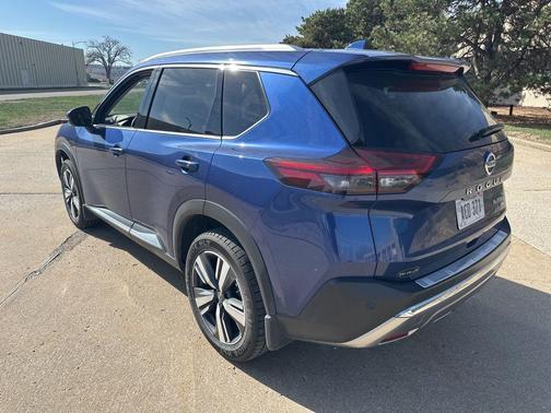 2021 Nissan Rogue Platinum