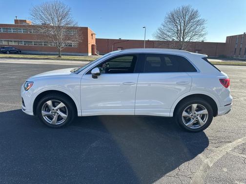 2020 Audi Q3 45 Premium