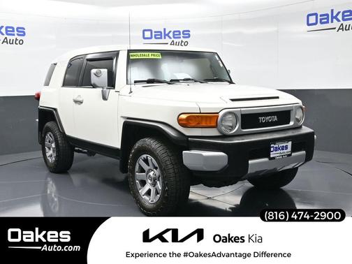 2014 Toyota FJ Cruiser Base
