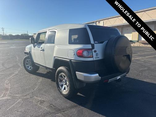 2014 Toyota FJ Cruiser Base