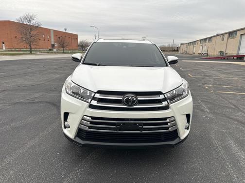 2018 Toyota Highlander Limited Platinum