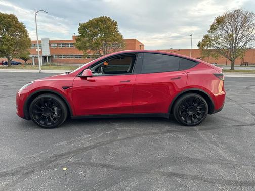 2021 Tesla Model Y Long Range Dual Motor All-Wheel Drive