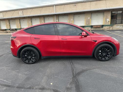 2021 Tesla Model Y Long Range Dual Motor All-Wheel Drive
