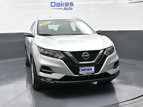 2020 Nissan Rogue Sport SV