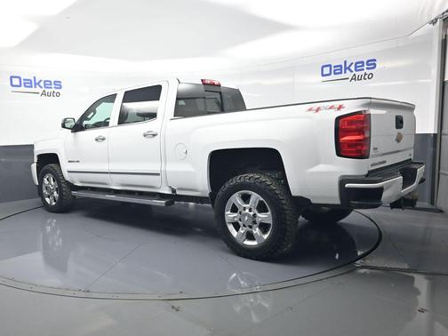 Summit White 2017 Chevrolet Silverado 2500 LTZ