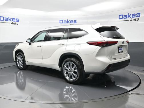 2021 Toyota Highlander Hybrid Limited